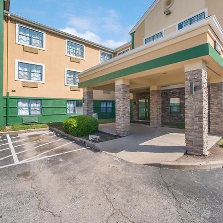 Hometowne Studios By Red Roof St. Louis - Airport/N Lindbergh Hazelwood Exterior foto
