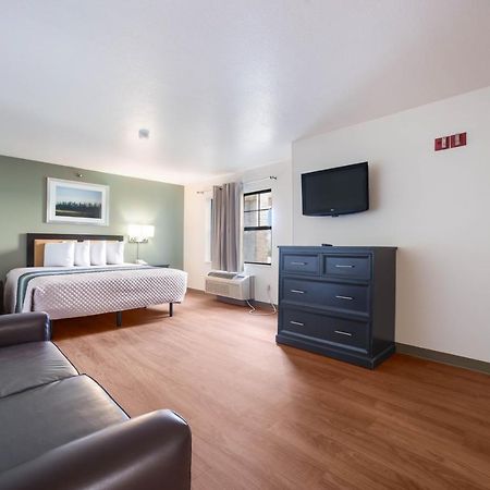 Hometowne Studios By Red Roof St. Louis - Airport/N Lindbergh Hazelwood Exterior foto